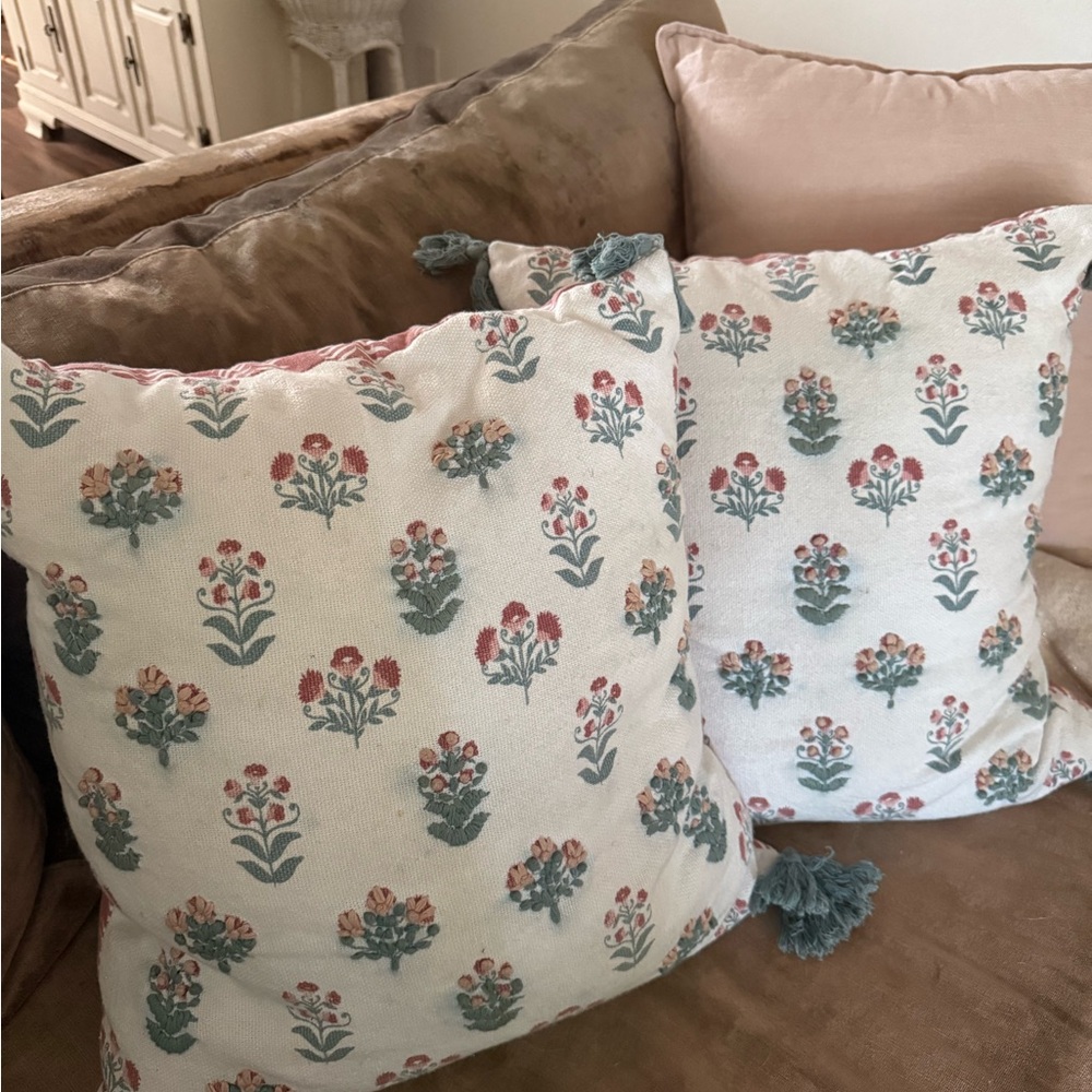 Nordstrom Floral Patterned Throw Pillows Set